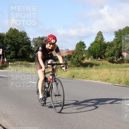25.08.2024 - Elbe Triathlon Hamburg Fuchs,  Jonas http://msf.ph/oto/6847066 25.08.2024 09:50:50 Radfahren 325, 181, 542, 457, 319 meine-sportfotos.de