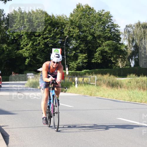 25.08.2024 - Elbe Triathlon Hamburg Fuchs,  Jonas http://msf.ph/oto/6847085 25.08.2024 09:50:51 Radfahren 325, 181, 542, 457, 319 meine-sportfotos.de