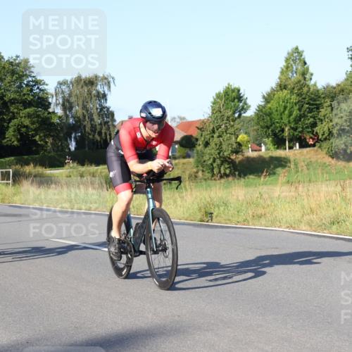 25.08.2024 - Elbe Triathlon Hamburg Fuchs,  Jonas http://msf.ph/oto/6847088 25.08.2024 09:09:01 Radfahren 283, 84, 56, 209, 241, 310 meine-sportfotos.de