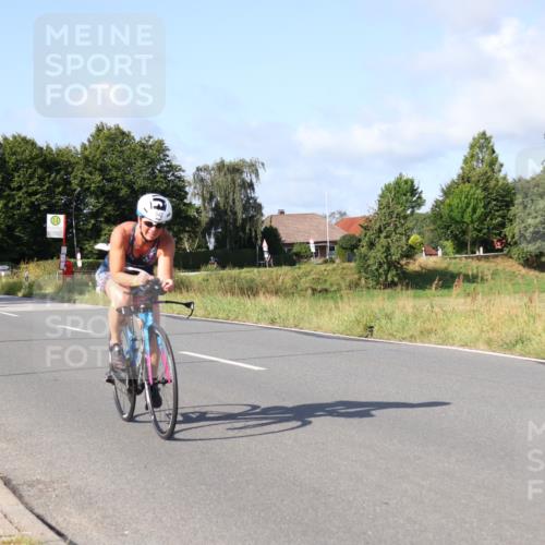 25.08.2024 - Elbe Triathlon Hamburg Fuchs,  Jonas http://msf.ph/oto/6847101 25.08.2024 09:50:52 Radfahren 325, 181, 542, 457, 319 meine-sportfotos.de
