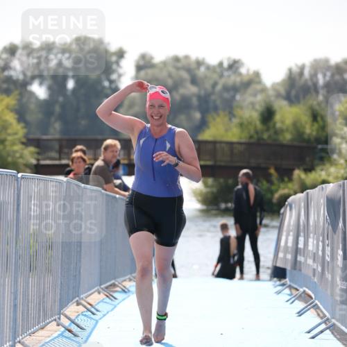 25.08.2024 - Elbe Triathlon Hamburg H.Heesch http://msf.ph/oto/6847104 25.08.2024 14:55:00 Schwimmen  meine-sportfotos.de