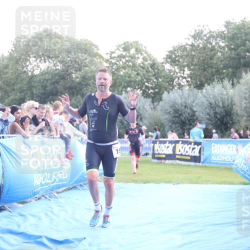 25.08.2024 - Elbe Triathlon Hamburg H.Heesch http://msf.ph/oto/6847118 25.08.2024 10:41:05 Ziel 186, 198 meine-sportfotos.de