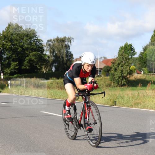 25.08.2024 - Elbe Triathlon Hamburg Fuchs,  Jonas http://msf.ph/oto/6847120 25.08.2024 09:50:55 Radfahren 181, 542, 457, 319 meine-sportfotos.de