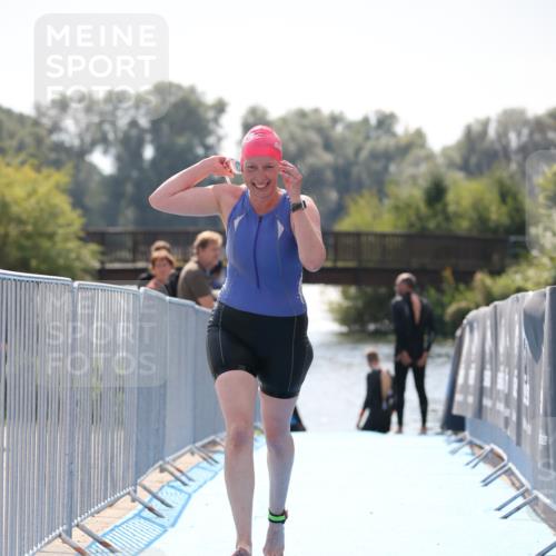25.08.2024 - Elbe Triathlon Hamburg H.Heesch http://msf.ph/oto/6847129 25.08.2024 14:55:01 Schwimmen  meine-sportfotos.de