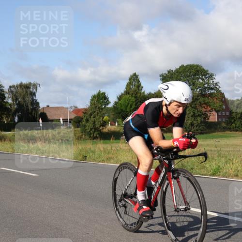 25.08.2024 - Elbe Triathlon Hamburg Fuchs,  Jonas http://msf.ph/oto/6847130 25.08.2024 09:50:55 Radfahren 181, 542, 457, 319 meine-sportfotos.de
