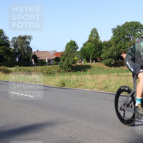 25.08.2024 - Elbe Triathlon Hamburg Fuchs,  Jonas http://msf.ph/oto/6847131 25.08.2024 09:09:04 Radfahren 84, 56, 209, 241, 310, 278 meine-sportfotos.de