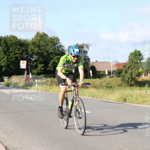 25.08.2024 - Elbe Triathlon Hamburg Fuchs,  Jonas http://msf.ph/oto/6847139 25.08.2024 09:50:56 Radfahren 542, 457, 319, 526 meine-sportfotos.de