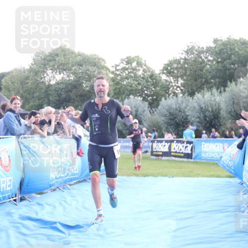 25.08.2024 - Elbe Triathlon Hamburg H.Heesch http://msf.ph/oto/6847141 25.08.2024 10:41:05 Ziel 186, 198 meine-sportfotos.de