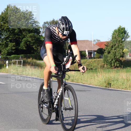 25.08.2024 - Elbe Triathlon Hamburg Fuchs,  Jonas http://msf.ph/oto/6847144 25.08.2024 09:09:06 Radfahren 84, 56, 209, 241, 310, 278, 161 meine-sportfotos.de