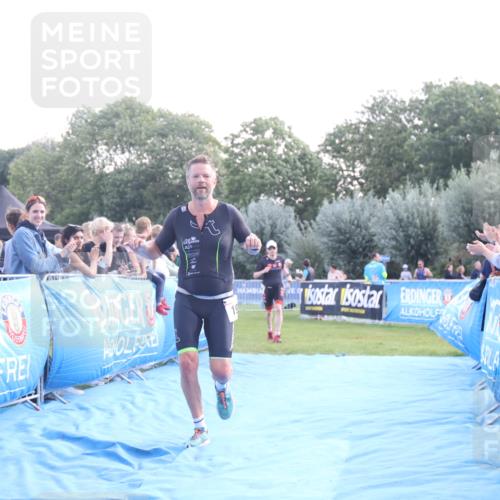 25.08.2024 - Elbe Triathlon Hamburg H.Heesch http://msf.ph/oto/6847149 25.08.2024 10:41:05 Ziel 186, 198 meine-sportfotos.de