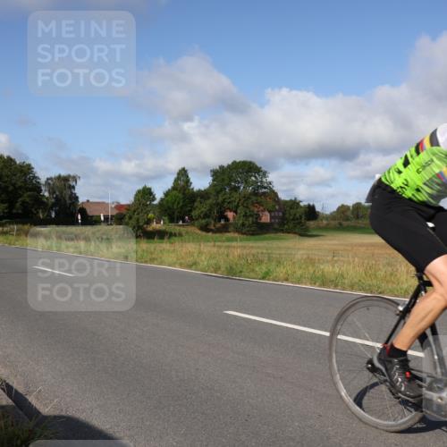 25.08.2024 - Elbe Triathlon Hamburg Fuchs,  Jonas http://msf.ph/oto/6847156 25.08.2024 09:50:57 Radfahren 542, 457, 319, 526, 395 meine-sportfotos.de
