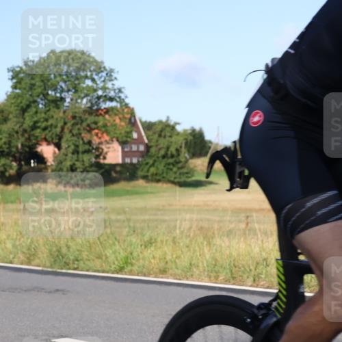 25.08.2024 - Elbe Triathlon Hamburg Fuchs,  Jonas http://msf.ph/oto/6847157 25.08.2024 09:09:06 Radfahren 84, 56, 209, 241, 310, 278, 161 meine-sportfotos.de