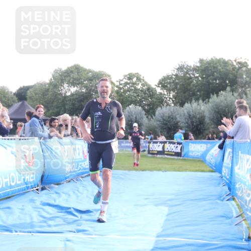 25.08.2024 - Elbe Triathlon Hamburg H.Heesch http://msf.ph/oto/6847185 25.08.2024 10:41:06 Ziel 186, 198 meine-sportfotos.de