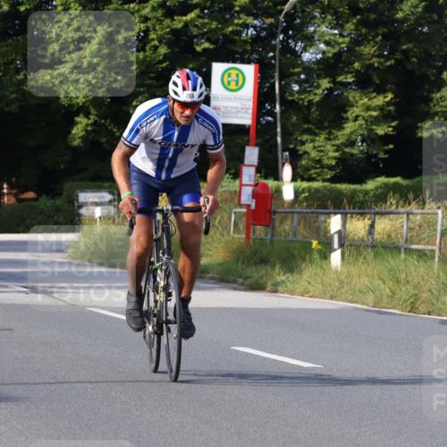 25.08.2024 - Elbe Triathlon Hamburg Fuchs,  Jonas http://msf.ph/oto/6847212 25.08.2024 09:51:12 Radfahren 268, 308, 541 meine-sportfotos.de