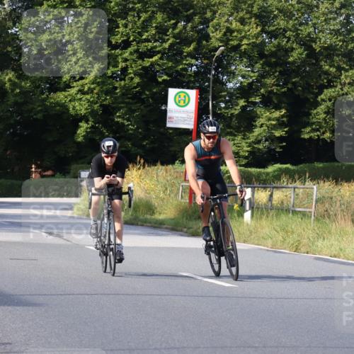 25.08.2024 - Elbe Triathlon Hamburg Fuchs,  Jonas http://msf.ph/oto/6847223 25.08.2024 09:51:13 Radfahren 268, 308, 541 meine-sportfotos.de