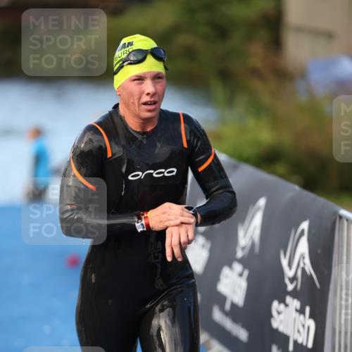 25.08.2024 - Elbe Triathlon Hamburg H.Heesch http://msf.ph/oto/6847241 25.08.2024 08:50:57 Schwimmen 173 meine-sportfotos.de
