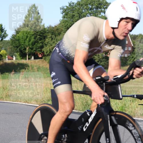 25.08.2024 - Elbe Triathlon Hamburg Fuchs,  Jonas http://msf.ph/oto/6847251 25.08.2024 09:09:14 Radfahren 278, 161, 105, 142, 261 meine-sportfotos.de