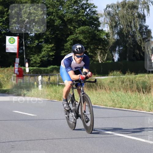25.08.2024 - Elbe Triathlon Hamburg Fuchs,  Jonas http://msf.ph/oto/6847261 25.08.2024 09:51:21 Radfahren 266, 490, 265 meine-sportfotos.de