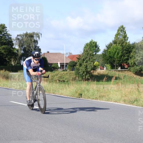 25.08.2024 - Elbe Triathlon Hamburg Fuchs,  Jonas http://msf.ph/oto/6847268 25.08.2024 09:51:22 Radfahren 266, 490, 265 meine-sportfotos.de