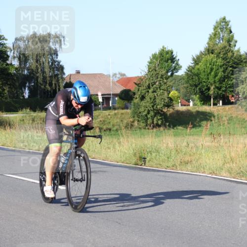 25.08.2024 - Elbe Triathlon Hamburg Fuchs,  Jonas http://msf.ph/oto/6847269 25.08.2024 09:09:15 Radfahren 161, 105, 142, 261, 121 meine-sportfotos.de