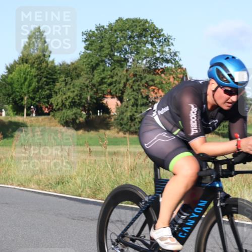 25.08.2024 - Elbe Triathlon Hamburg Fuchs,  Jonas http://msf.ph/oto/6847285 25.08.2024 09:09:16 Radfahren 161, 105, 142, 261, 121, 141, 46 meine-sportfotos.de