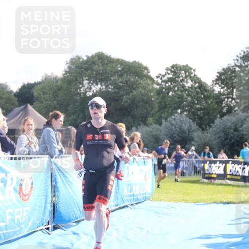 25.08.2024 - Elbe Triathlon Hamburg H.Heesch http://msf.ph/oto/6847293 25.08.2024 10:41:09 Ziel 186, 198 meine-sportfotos.de