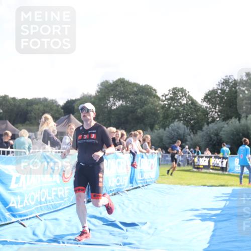 25.08.2024 - Elbe Triathlon Hamburg H.Heesch http://msf.ph/oto/6847327 25.08.2024 10:41:09 Ziel 186, 198 meine-sportfotos.de