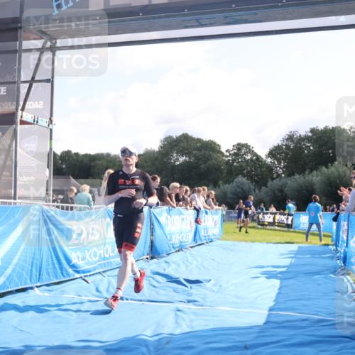 25.08.2024 - Elbe Triathlon Hamburg H.Heesch http://msf.ph/oto/6847357 25.08.2024 10:41:09 Ziel 186, 198 meine-sportfotos.de