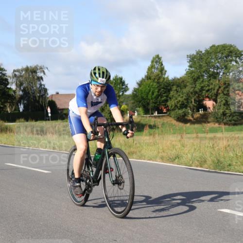 25.08.2024 - Elbe Triathlon Hamburg Fuchs,  Jonas http://msf.ph/oto/6847360 25.08.2024 09:51:28 Radfahren 490, 265 meine-sportfotos.de
