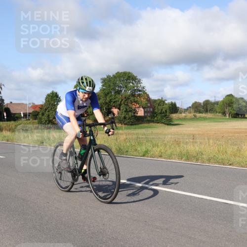 25.08.2024 - Elbe Triathlon Hamburg Fuchs,  Jonas http://msf.ph/oto/6847366 25.08.2024 09:51:28 Radfahren 490, 265 meine-sportfotos.de