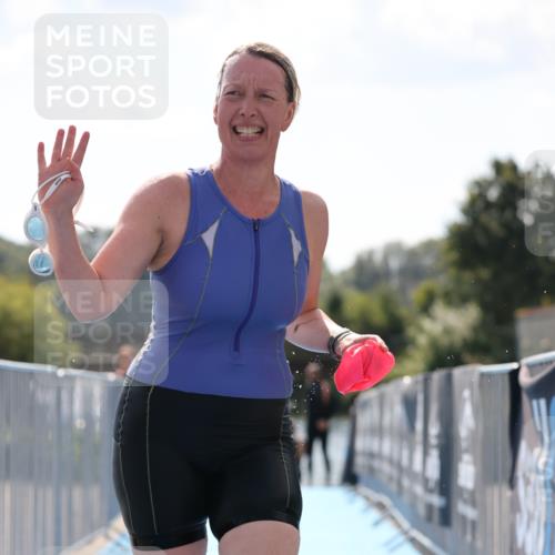25.08.2024 - Elbe Triathlon Hamburg H.Heesch http://msf.ph/oto/6847369 25.08.2024 14:55:03 Schwimmen  meine-sportfotos.de
