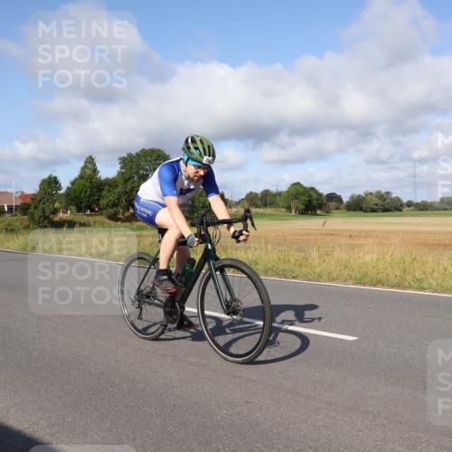 25.08.2024 - Elbe Triathlon Hamburg Fuchs,  Jonas http://msf.ph/oto/6847372 25.08.2024 09:51:28 Radfahren 490, 265 meine-sportfotos.de
