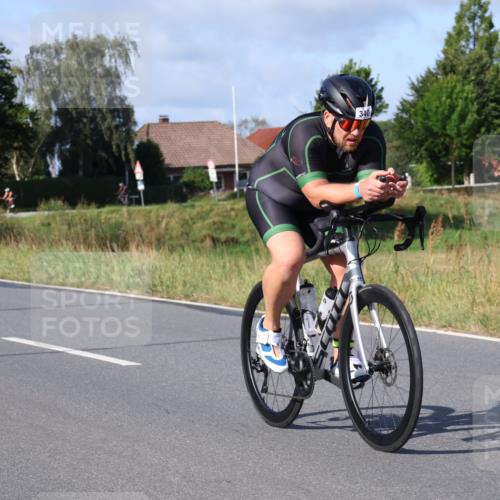 25.08.2024 - Elbe Triathlon Hamburg Fuchs,  Jonas http://msf.ph/oto/6847412 25.08.2024 09:51:43 Radfahren 340, 477 meine-sportfotos.de