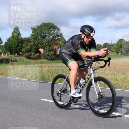25.08.2024 - Elbe Triathlon Hamburg Fuchs,  Jonas http://msf.ph/oto/6847422 25.08.2024 09:51:43 Radfahren 340, 477 meine-sportfotos.de