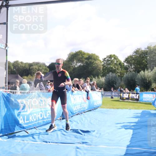 25.08.2024 - Elbe Triathlon Hamburg H.Heesch http://msf.ph/oto/6847451 25.08.2024 10:41:23 Ziel 53 meine-sportfotos.de