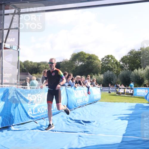 25.08.2024 - Elbe Triathlon Hamburg H.Heesch http://msf.ph/oto/6847473 25.08.2024 10:41:23 Ziel 53 meine-sportfotos.de