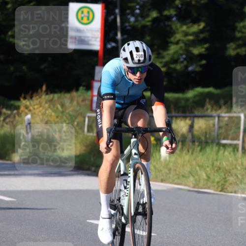 25.08.2024 - Elbe Triathlon Hamburg Fuchs,  Jonas http://msf.ph/oto/6847475 25.08.2024 09:51:50 Radfahren 477, 208, 331, 529 meine-sportfotos.de