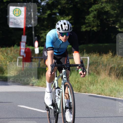 25.08.2024 - Elbe Triathlon Hamburg Fuchs,  Jonas http://msf.ph/oto/6847479 25.08.2024 09:51:50 Radfahren 477, 208, 331, 529 meine-sportfotos.de