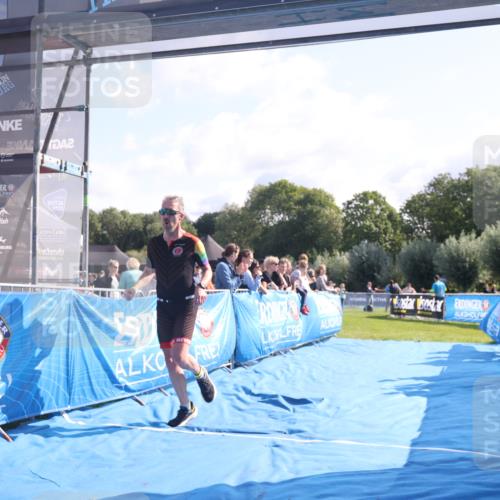 25.08.2024 - Elbe Triathlon Hamburg H.Heesch http://msf.ph/oto/6847491 25.08.2024 10:41:23 Ziel 53 meine-sportfotos.de