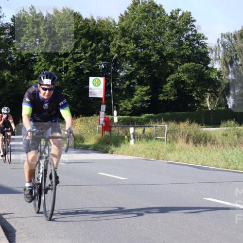 25.08.2024 - Elbe Triathlon Hamburg Fuchs,  Jonas http://msf.ph/oto/6847509 25.08.2024 09:51:52 Radfahren 477, 208, 331, 529, 126 meine-sportfotos.de