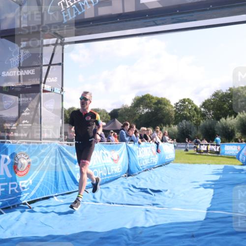 25.08.2024 - Elbe Triathlon Hamburg H.Heesch http://msf.ph/oto/6847518 25.08.2024 10:41:23 Ziel 53 meine-sportfotos.de