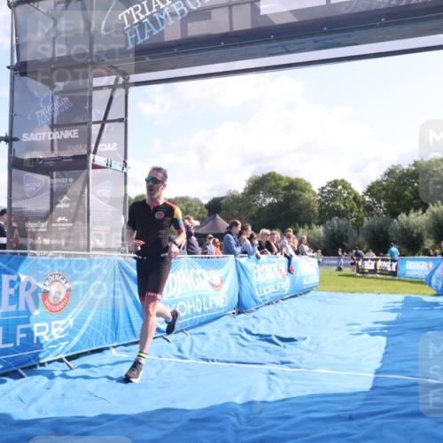 25.08.2024 - Elbe Triathlon Hamburg H.Heesch http://msf.ph/oto/6847522 25.08.2024 10:41:23 Ziel 53 meine-sportfotos.de