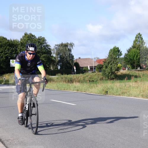 25.08.2024 - Elbe Triathlon Hamburg Fuchs,  Jonas http://msf.ph/oto/6847532 25.08.2024 09:51:53 Radfahren 208, 331, 529, 126 meine-sportfotos.de