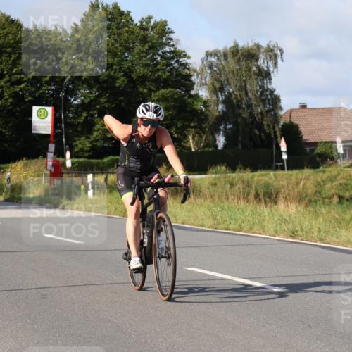 25.08.2024 - Elbe Triathlon Hamburg Fuchs,  Jonas http://msf.ph/oto/6847556 25.08.2024 09:51:54 Radfahren 208, 331, 529, 126 meine-sportfotos.de