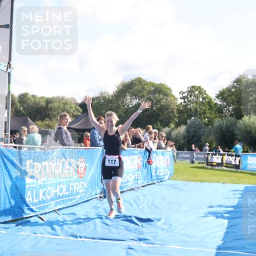 25.08.2024 - Elbe Triathlon Hamburg H.Heesch http://msf.ph/oto/6847578 25.08.2024 10:41:32 Ziel 117 meine-sportfotos.de