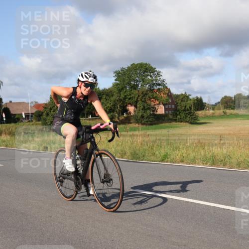 25.08.2024 - Elbe Triathlon Hamburg Fuchs,  Jonas http://msf.ph/oto/6847579 25.08.2024 09:51:55 Radfahren 208, 331, 529, 126 meine-sportfotos.de