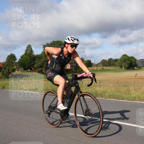 25.08.2024 - Elbe Triathlon Hamburg Fuchs,  Jonas http://msf.ph/oto/6847583 25.08.2024 09:51:55 Radfahren 208, 331, 529, 126 meine-sportfotos.de