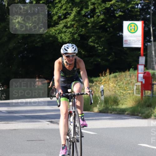 25.08.2024 - Elbe Triathlon Hamburg Fuchs,  Jonas http://msf.ph/oto/6847594 25.08.2024 09:51:56 Radfahren 208, 331, 529, 126 meine-sportfotos.de