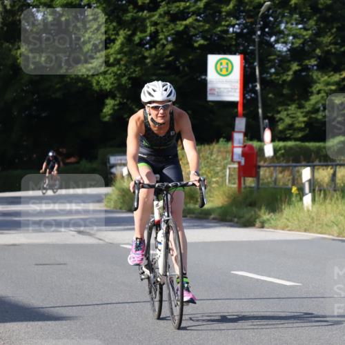 25.08.2024 - Elbe Triathlon Hamburg Fuchs,  Jonas http://msf.ph/oto/6847603 25.08.2024 09:51:57 Radfahren 331, 529, 126, 349 meine-sportfotos.de
