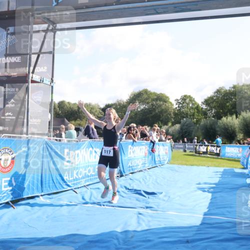 25.08.2024 - Elbe Triathlon Hamburg H.Heesch http://msf.ph/oto/6847610 25.08.2024 10:41:32 Ziel 117 meine-sportfotos.de